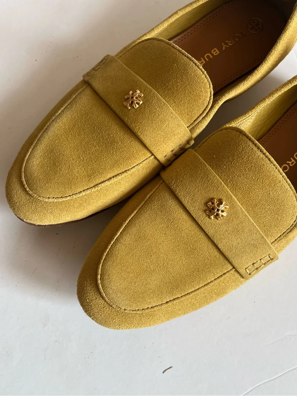 Tory Burch yellow mustard Suede Penny Loafers driving shoe size 7.5M